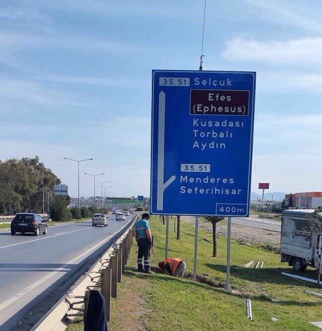 Tabela yanlışına AK Partili Kaya el attı