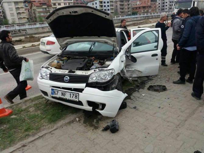 Devrek’te trafik kazası: 4 yaralı
