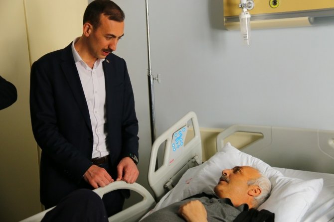 Kaymakam Çiçekli’den hasta ziyareti