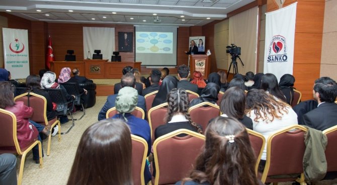 Özel Sani Konukoğlu Hastanesinde halka açık konferans
