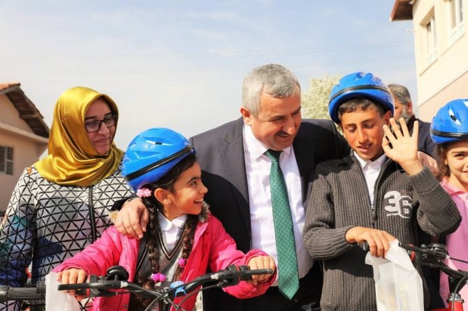 Körfez’de 412 öğrenci daha bisikletine kavuştu