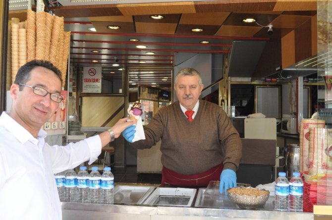 Makedonya’dan gelen brownika dondurması yaza damga vuracak