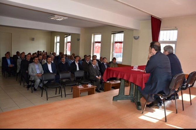 Güroymak’ta muhtarlar toplantısı