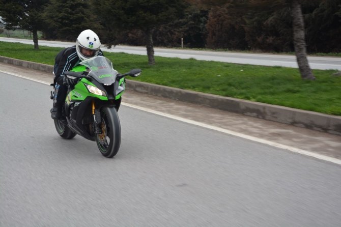 Pistin tozunu, işportacıların nefesini kesiyorlar