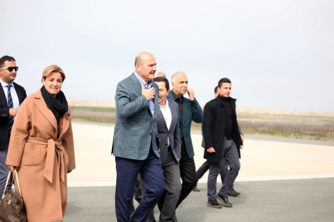 Sis nedeniyle Trabzon’a inemeyen İçişleri Bakanı Soylu’nun uçağı Giresun-Ordu Havalimanı’na iniş yaptı