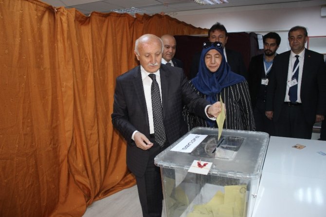 Yaşar Karayel oyunu kullandı