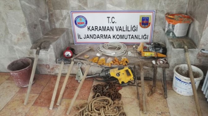 Karaman’da kaçak kazı operasyonu: 3 gözaltı