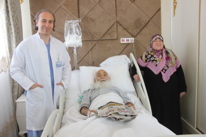 Almanya’da ölüme terk edilen hasta Türkiye’de sağlığına kavuştu