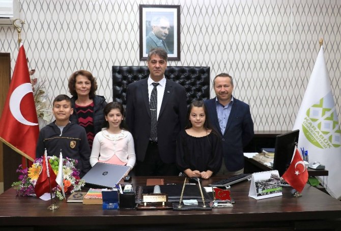 Rektör Polat, koltuğunu Ceylin Yılmaz’a devretti