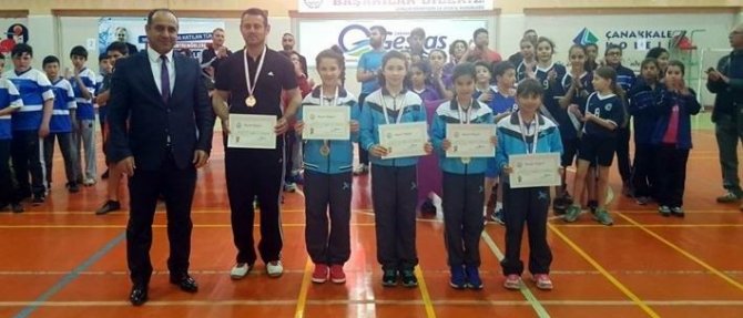 Tekirdağlı küçük badmintoncular Türkiye finallerinde