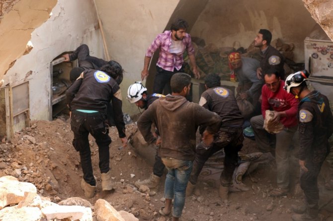 Suriye rejim güçleri, Daret Azze’yi bombaladı