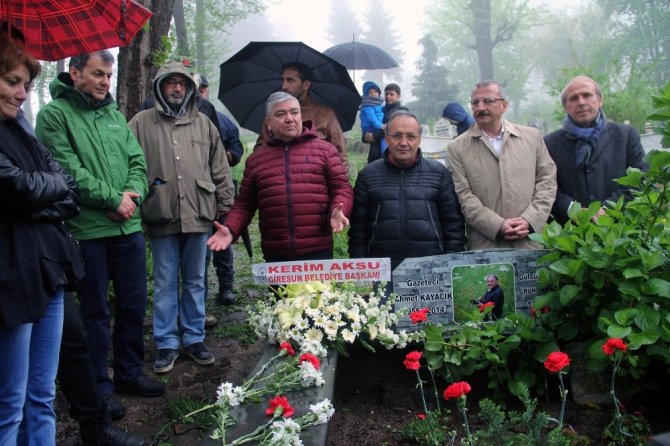 Gazeteci Ahmet Kayacık ölümünün 3. yılında da unutulmadı