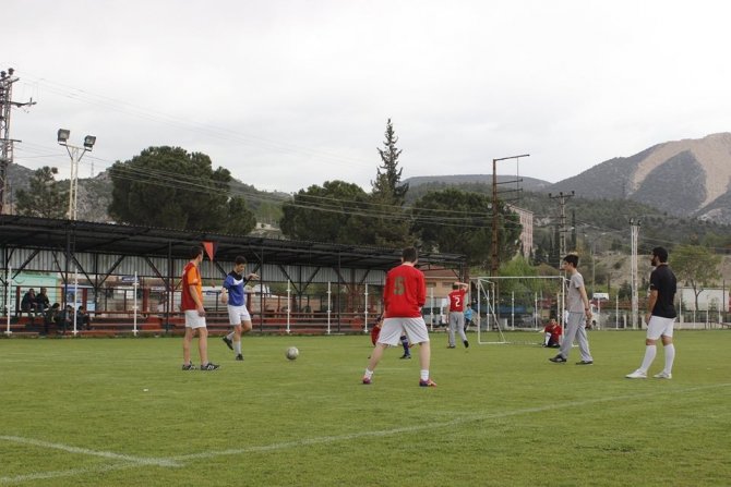 Vezirhan’da Bahar Futbol Turnuvası başladı