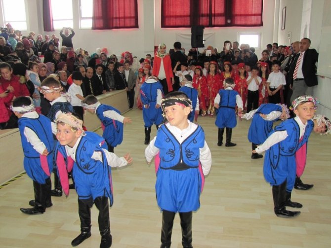 Hisarcık’ta 23 Nisan Ulusal Egemenlik ve Çocuk Bayramı kutlamaları