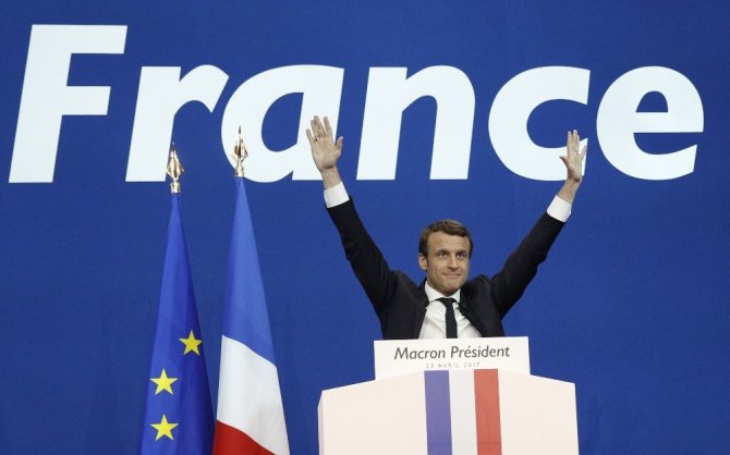 İkinci tura çıkan Fransız Cumhurbaşkanı adaylarının farkı ve benzer yönleri