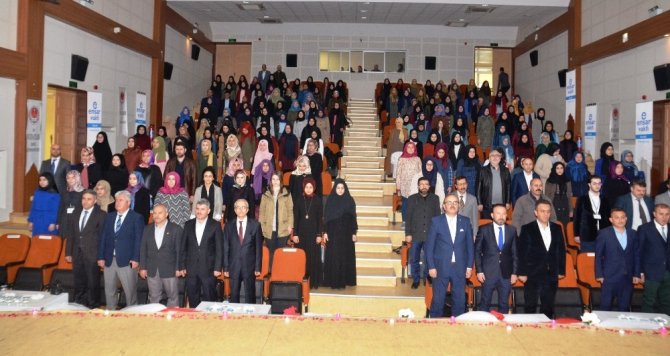 İzmit’te naat okuma yarışması düzenlendi