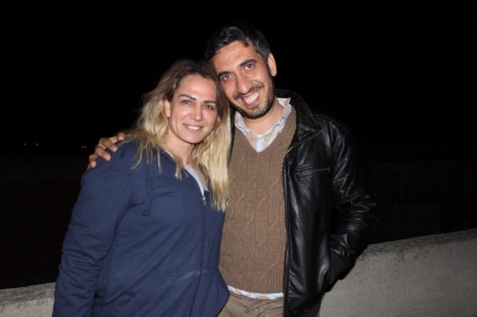 Eşinden boşanan Survivor Nagihan ‘evde kalmış’ kızı oynuyor