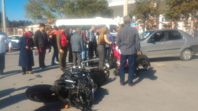 Balıkesir’de motosiklet kazası: 2 yaralı