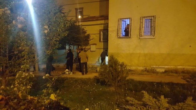 Başkent’te yaşlı kadının evine kalaşnikoflu saldırı