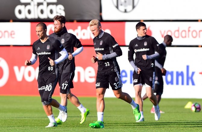 Beşiktaş’ta Medipol Başakşehir maçı hazırlıkları başladı
