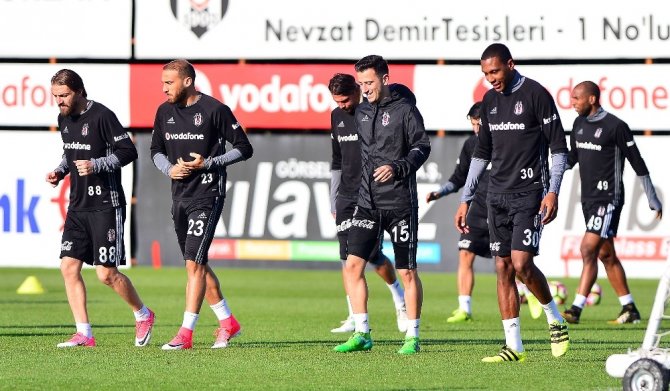 Beşiktaş’ta Medipol Başakşehir maçı hazırlıkları başladı