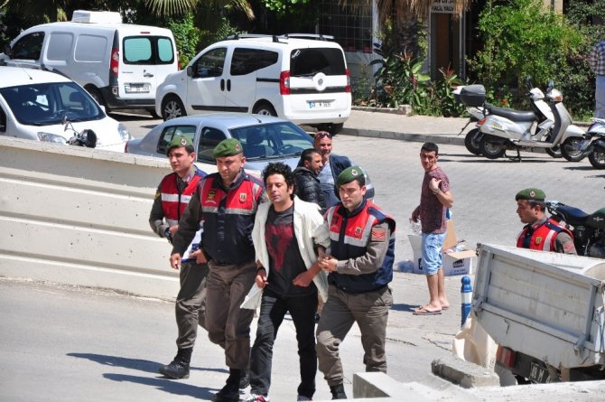 Ünlü oyuncu Selim Erdoğan adliyeye sevk edildi