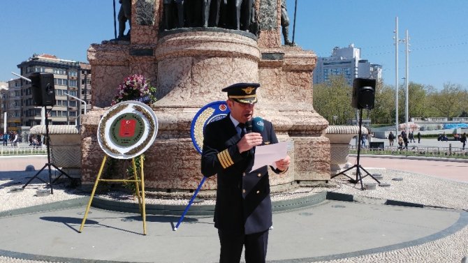 Dünya Pilotlar Günü Taksim’de kutlandı