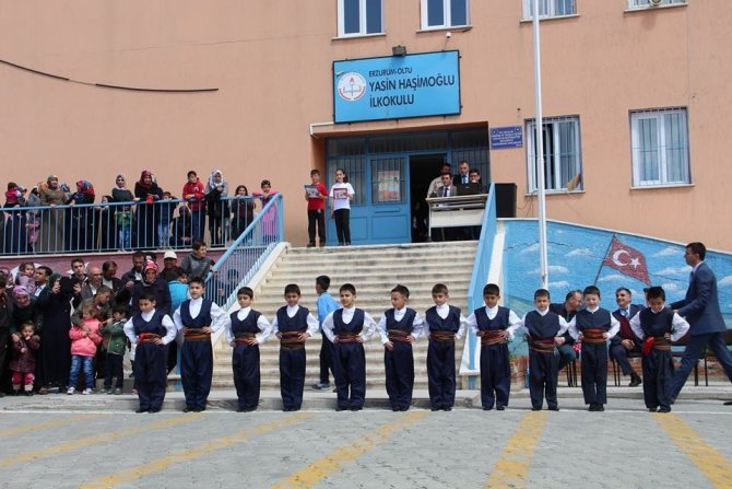 Çocuk bayramını gecikmeli kutladılar