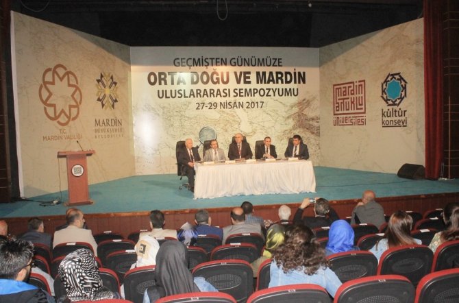 Mardin’de ‘Geçmişten Günümüze Ortadoğu’ sempozyumu
