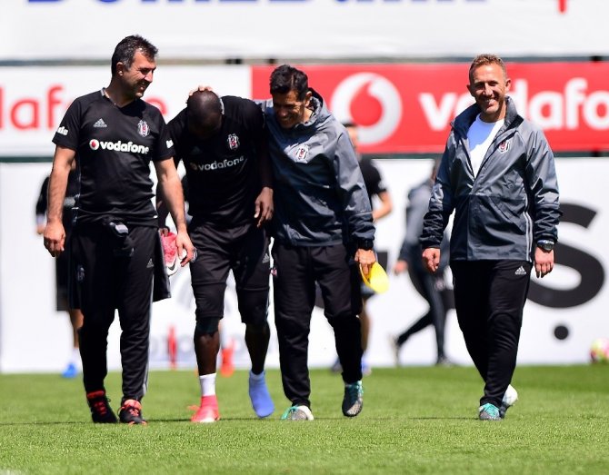 Beşiktaş’ta Aboubakar, sakatlandı