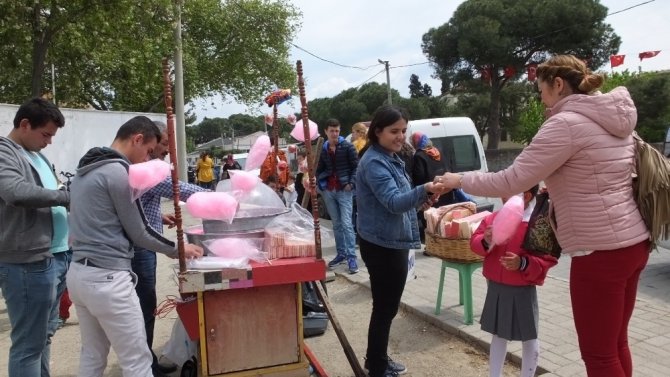 30 yıldır pamuk şeker yapıyor
