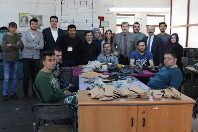 İŞKUR İl Müdürü Zengin Trabzon genelinde açılan kursları ziyaret etti