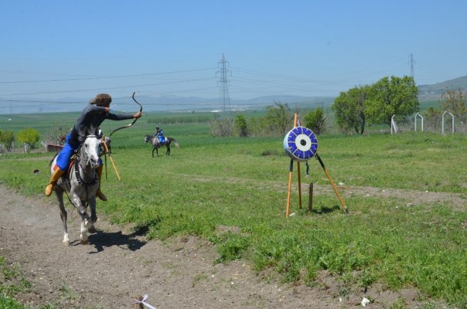 Türk savaş sanatları yeniden canlanıyor