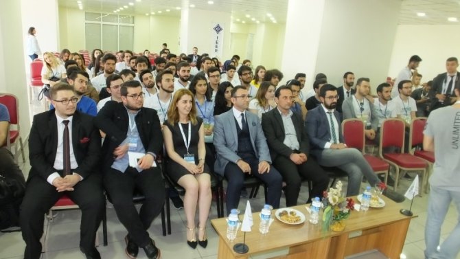 Burhaniye’de enerji kampı başladı