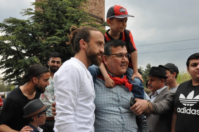 Eskişehirspor’a destek için imza günü düzenlendi