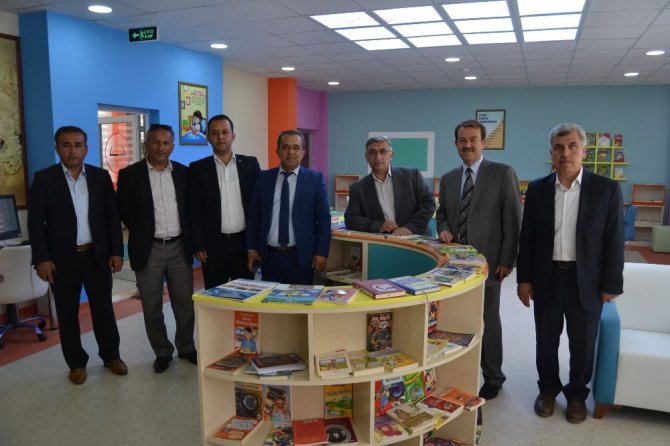 Kozan’da ilkokulda “Z Kütüphane ve Kültür Sokağı” projesi