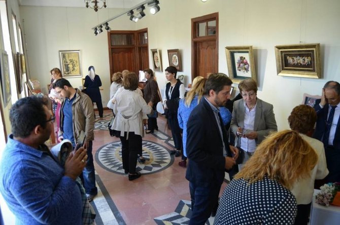 GAÜN Öğretim Üyesi Doç. Dr. Berna Balcı İzgi’den anlamlı sergi