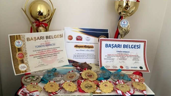 Atakan Namal şampiyonluk peşinde