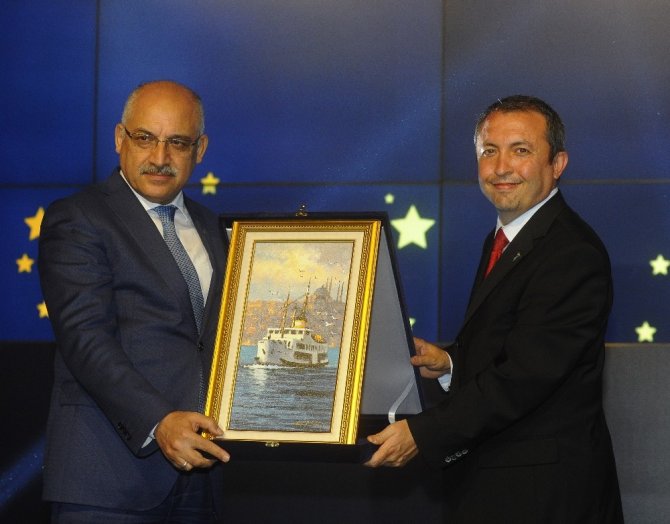 İKMİB, kimya ihracatının şampiyonlarını ödüllendirdi