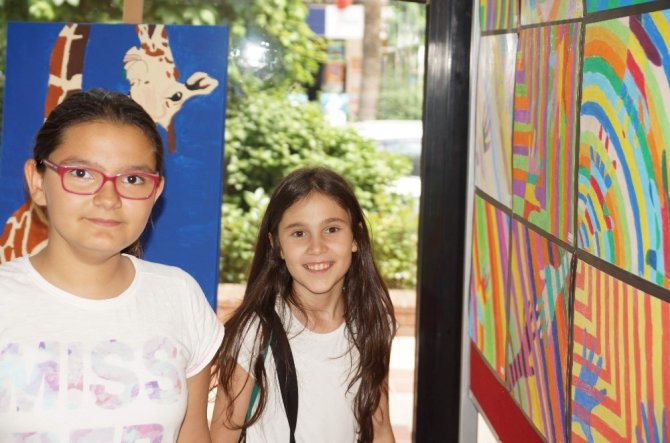 Aydın Özel Değişim Koleji Fotoğraf ve Resim Sergisi büyük ilgi gördü