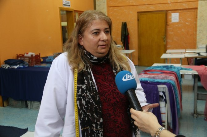 Ebru Gündeş’in "Çingenem" şarkısının yazarı Kartal Cezaevi yöneticisi