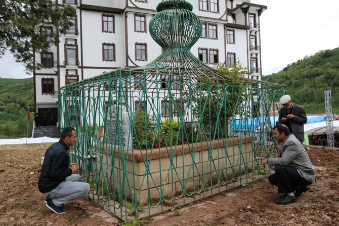 Halil Tatlıgül hoca vefatının 27.yılında dualarla anıldı