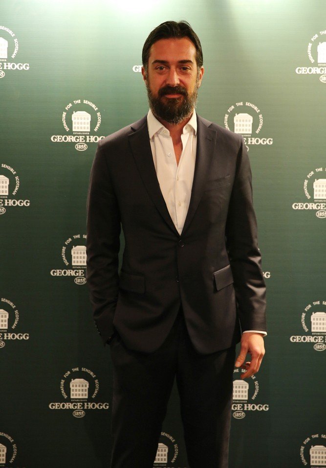 Ünlü isimler George Hogg ile buluştu