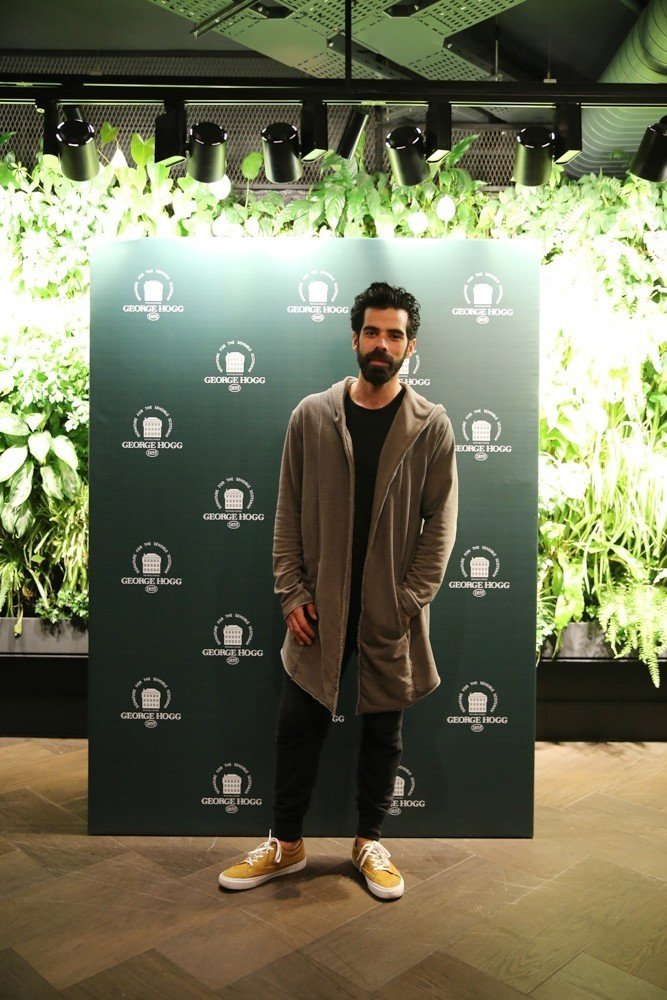 Ünlü isimler George Hogg ile buluştu