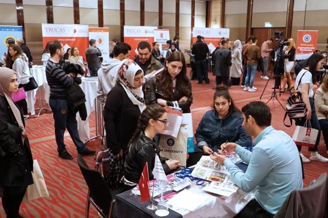 Köln’deki Türk Üniversiteleri Fuarına Anadolu Üniversitesi Açıköğretim Sistemi damgası
