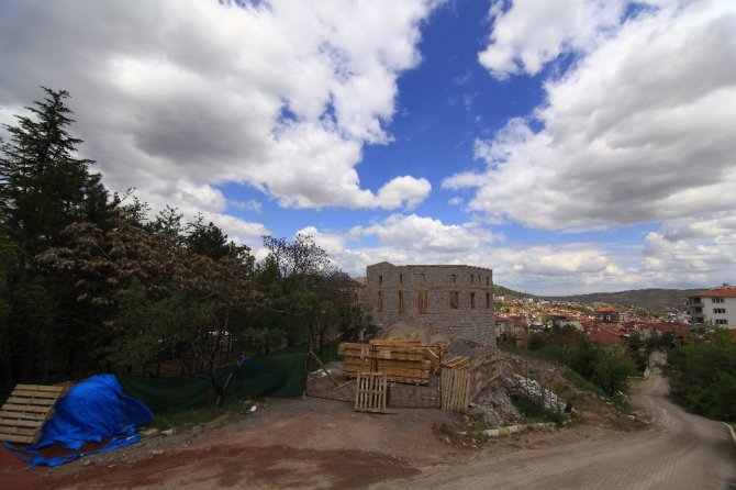 Tarihi Taş Mescid ayaklanıyor