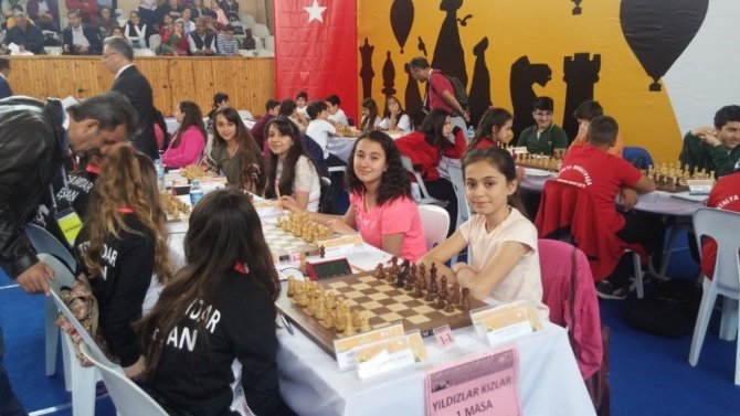 Satranç Turnuvasının Gaziantepli şampiyonları