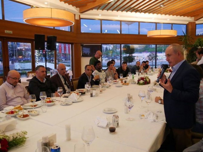 Başkan Akgün’den Demir İnşaat Büyükçekmece Basketbol Takımı’na: “Gönüllerin şampiyonusunuz”