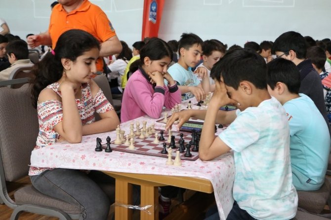 Haliç’te satranç rüzgarı esti