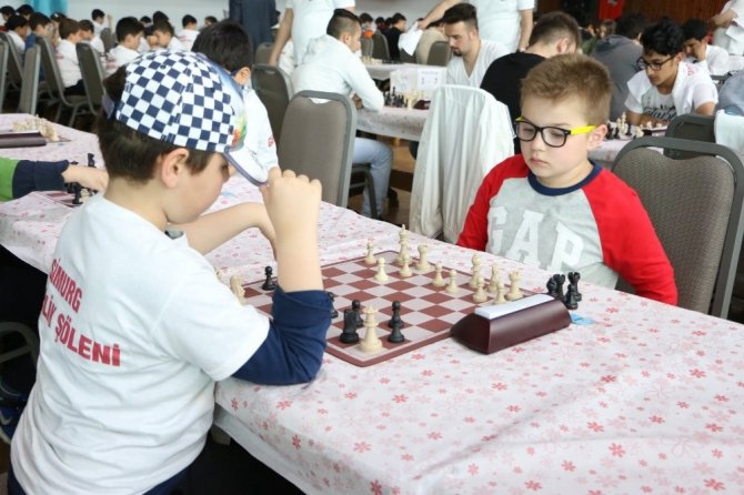 Haliç’te satranç rüzgarı esti